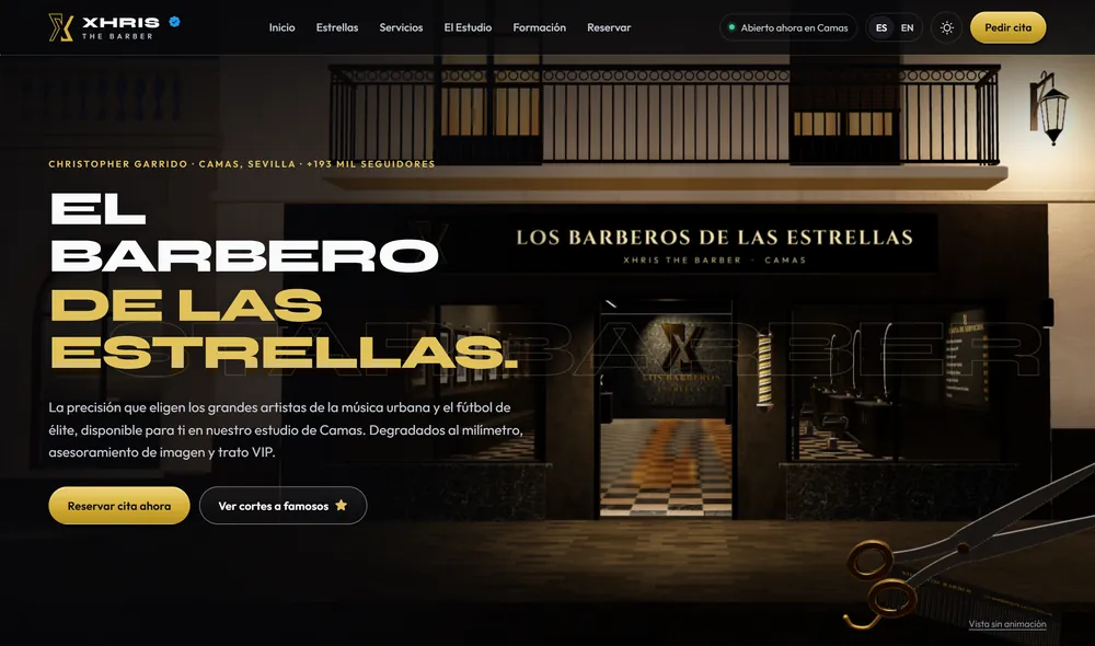 Portada de la web de Xhris The Barber, con la fachada de la barbería en 3D